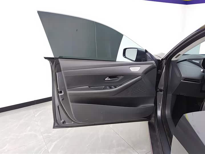 Фото 7 - Changan Deepal SL03