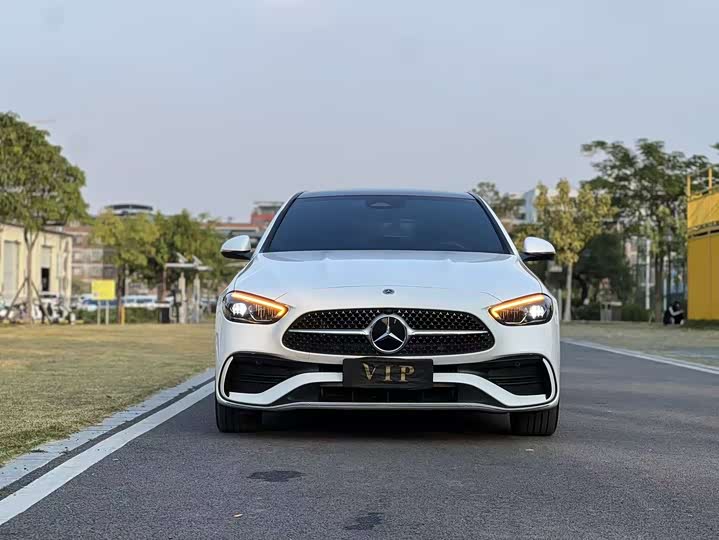 Фото 2 - Mercedes-Benz C-Class