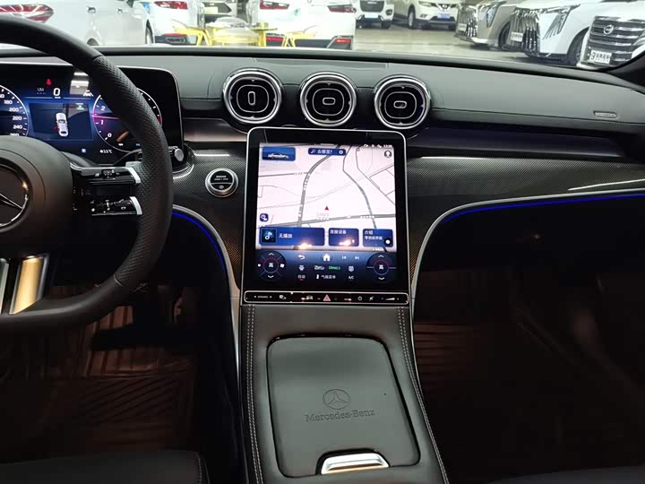 Фото 13 - Mercedes-Benz C-Class