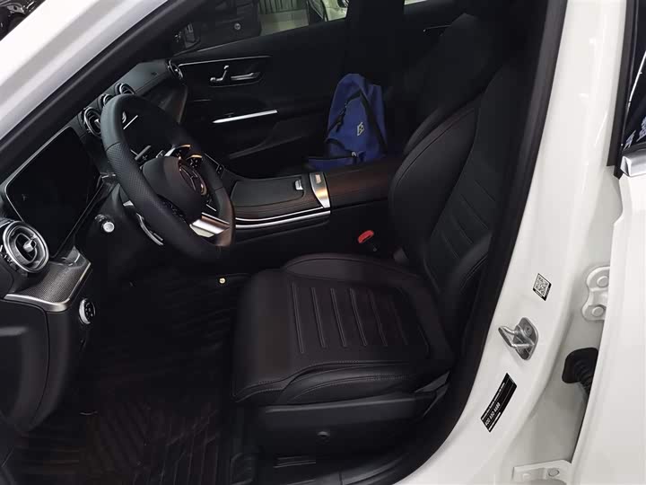 Фото 15 - Mercedes-Benz C-Class