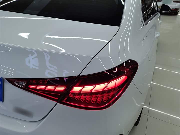 Фото 8 - Mercedes-Benz C-Class