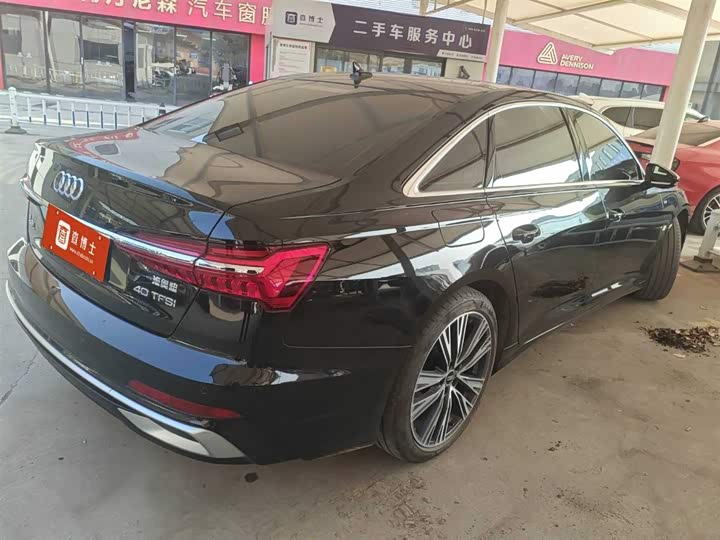 Фото 6 - Audi A6L