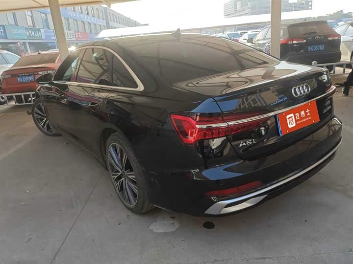 Фото 7 - Audi A6L