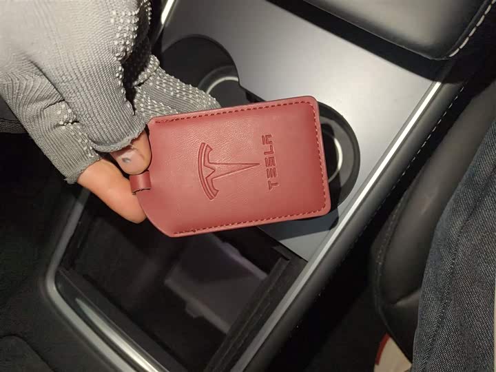 Фото 11 - Tesla Model Y