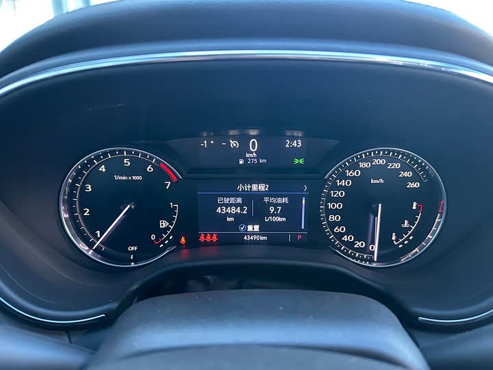 Фото 10 - Cadillac CT5