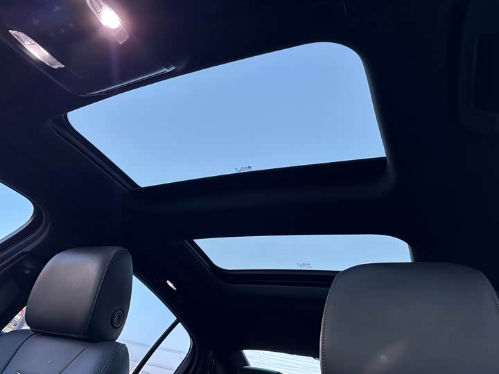 Фото 13 - Cadillac CT5