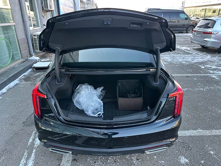 Фото 14 - Cadillac CT5