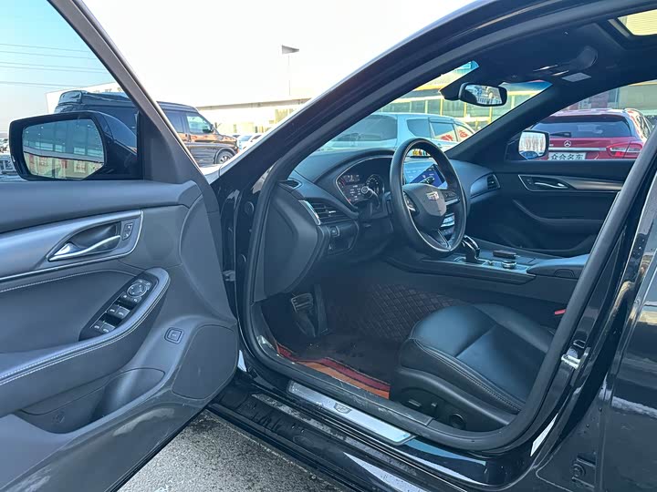 Фото 4 - Cadillac CT5