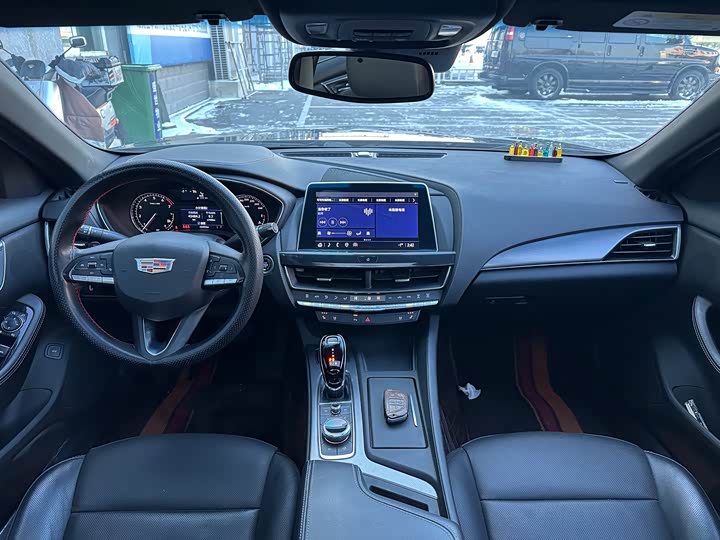 Фото 6 - Cadillac CT5