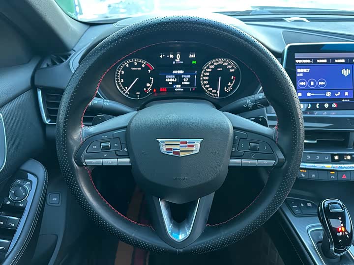 Фото 7 - Cadillac CT5