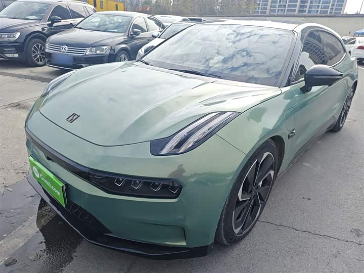 Фото 2 - Zeekr 001