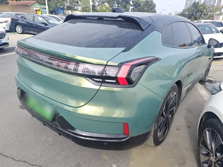 Фото 7 - Zeekr 001