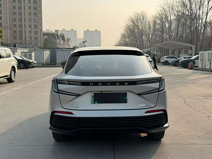 Фото 8 - Honda e:NP2