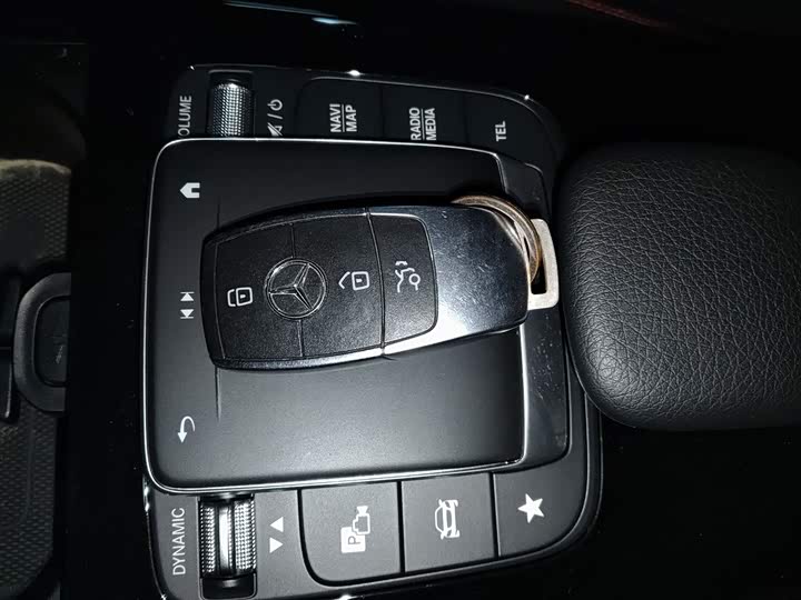 Фото 9 - Mercedes-Benz CLA-Class