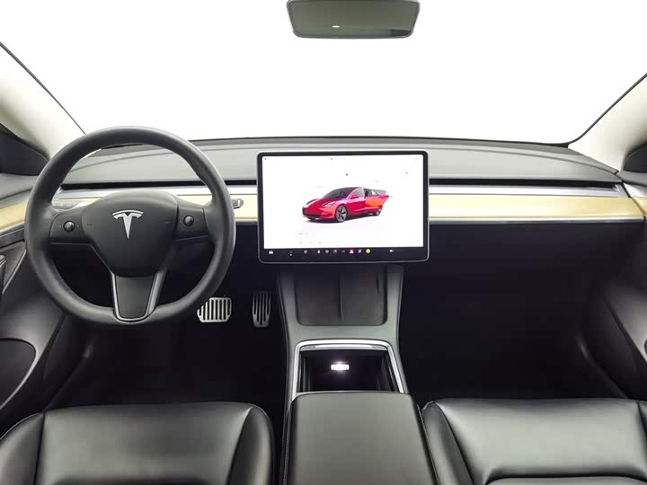 Фото 5 - Tesla Model 3
