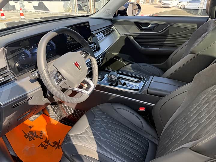 Фото 9 - Hongqi HS5