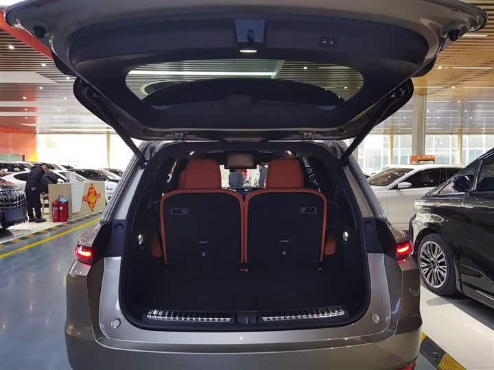 Фото 9 - LiXiang L9