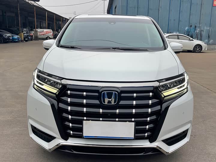 Фото 2 - Honda Elysion