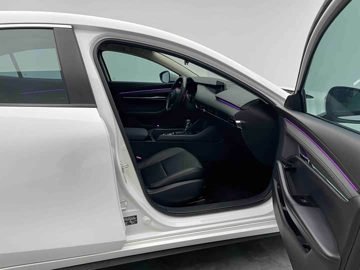 Фото 9 - Mazda 3 (Axela)