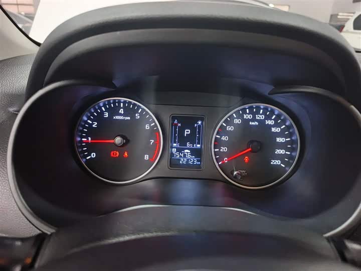 Фото 12 - Kia Pegas