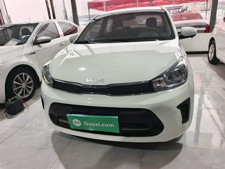 Фото 3 - Kia Pegas