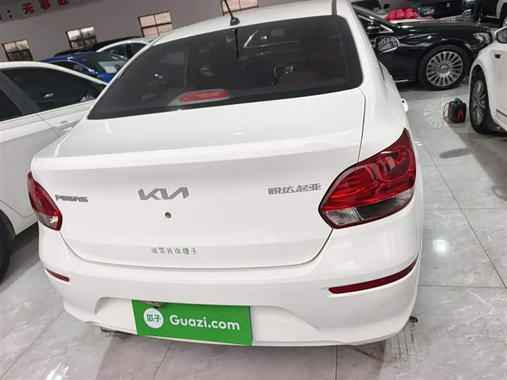Фото 6 - Kia Pegas
