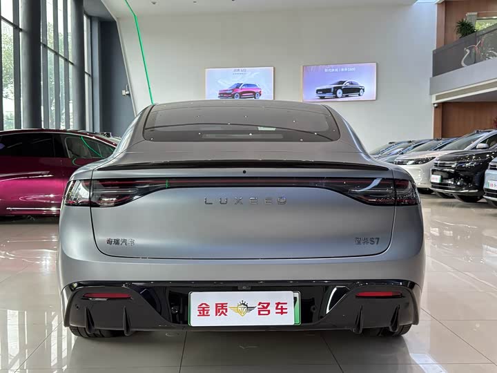 Фото 22 - Luxeed S7