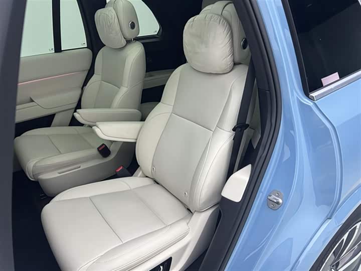 Фото 20 - LiXiang L8