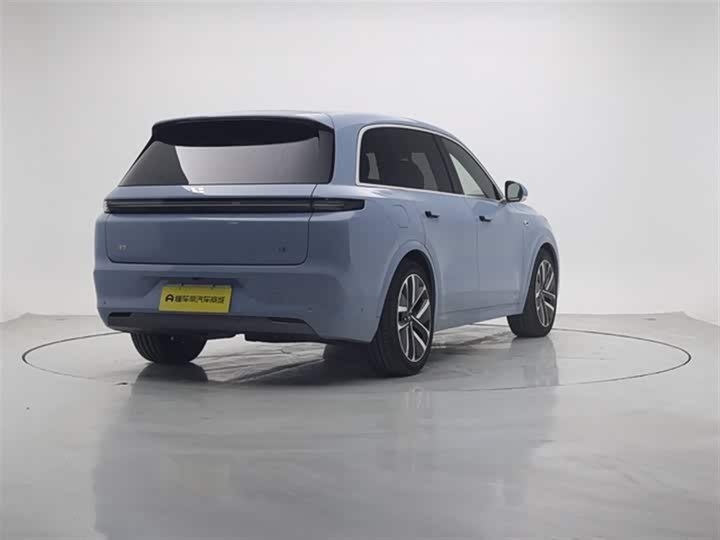 Фото 8 - LiXiang L8