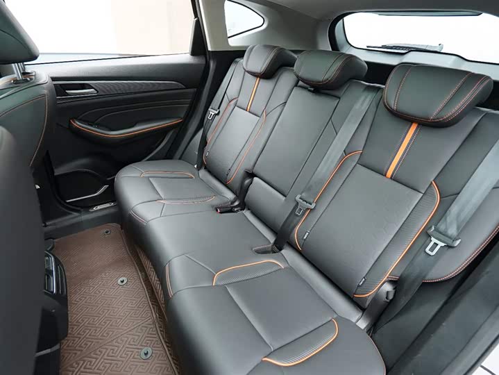 Фото 14 - Haval F7