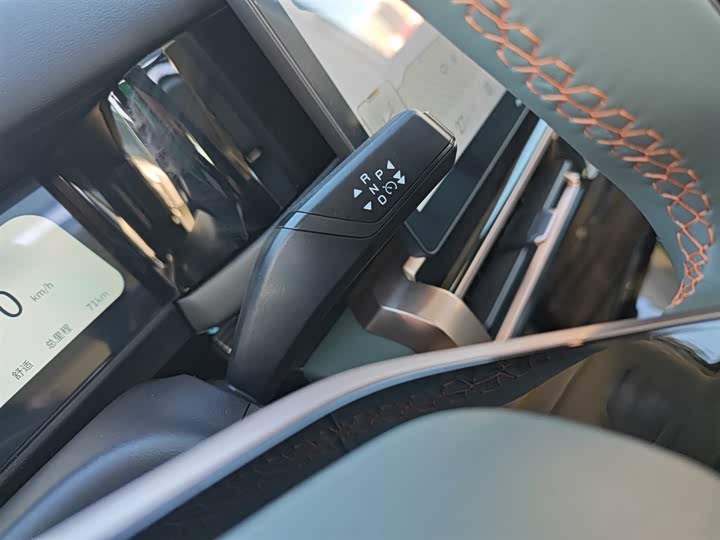 Фото 14 - Chery iCar 03