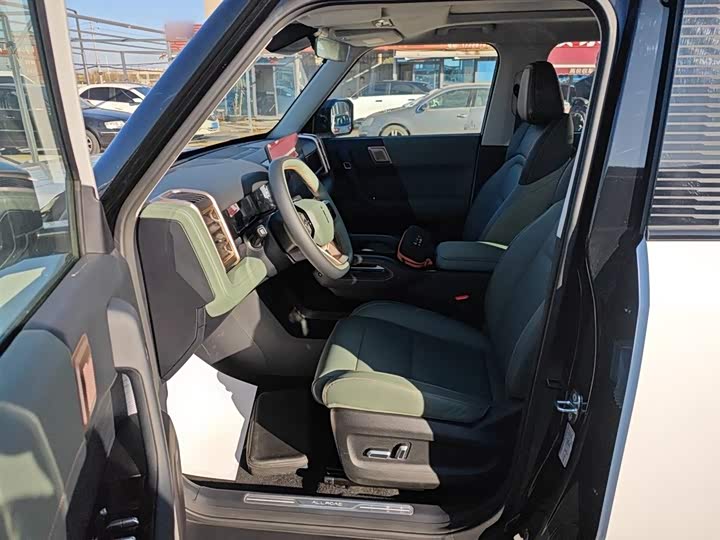 Фото 15 - Chery iCar 03