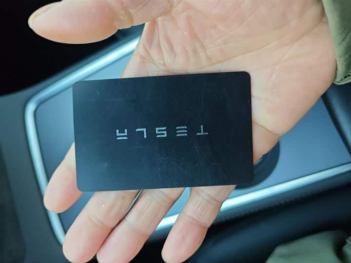 Фото 9 - Tesla Model Y