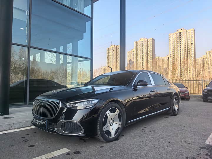Фото 1 - Mercedes-Benz Maybach S-Class
