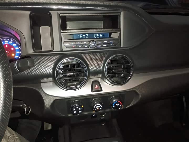 Фото 13 - Dongfeng Rich