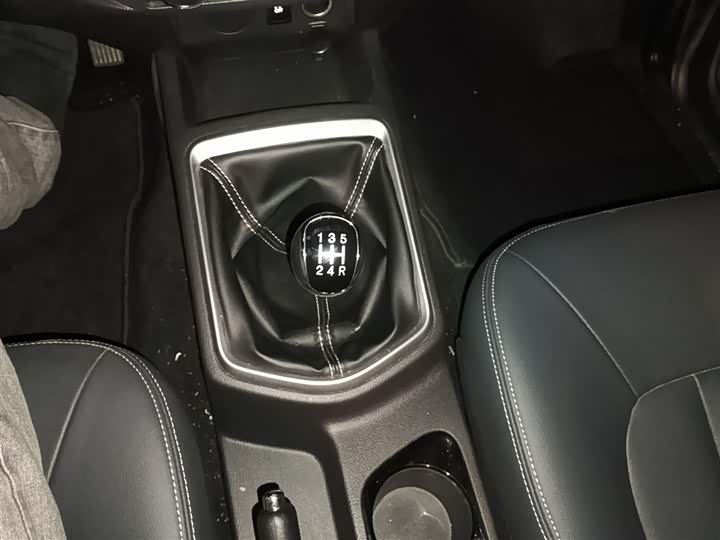 Фото 14 - Dongfeng Rich