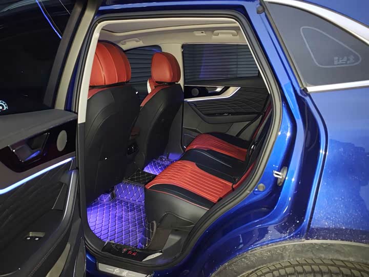 Фото 8 - Hongqi HS5