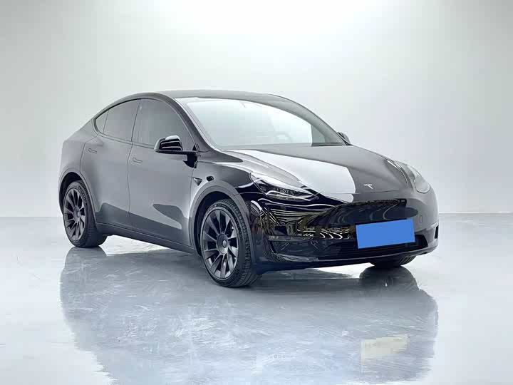 Фото 3 - Tesla Model Y