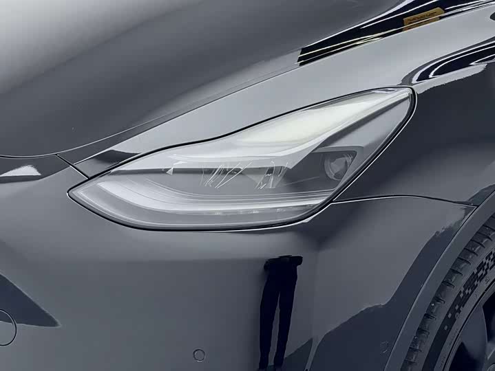 Фото 8 - Tesla Model Y