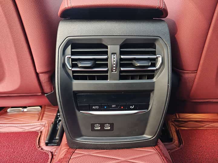 Фото 11 - BMW 3 Series