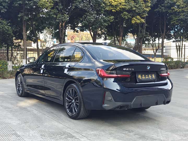 Фото 15 - BMW 3 Series