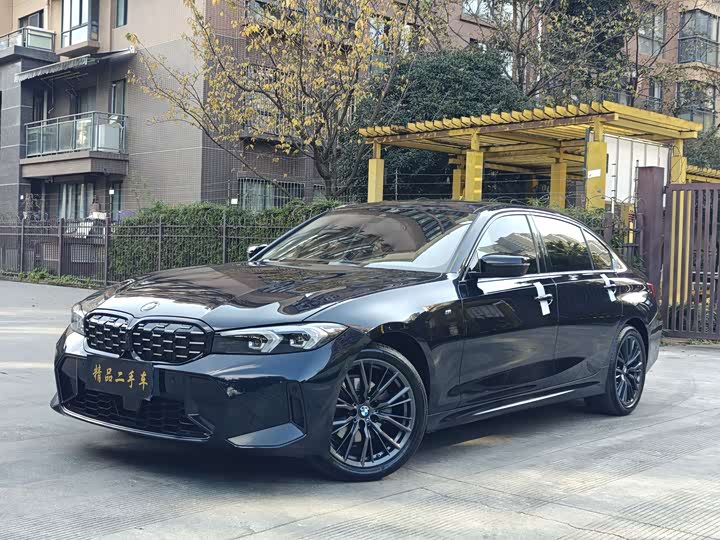 Фото 2 - BMW 3 Series