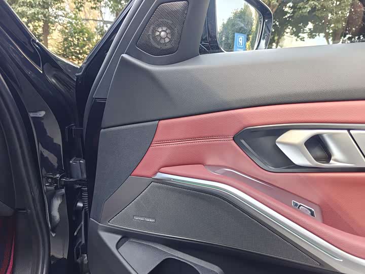 Фото 20 - BMW 3 Series