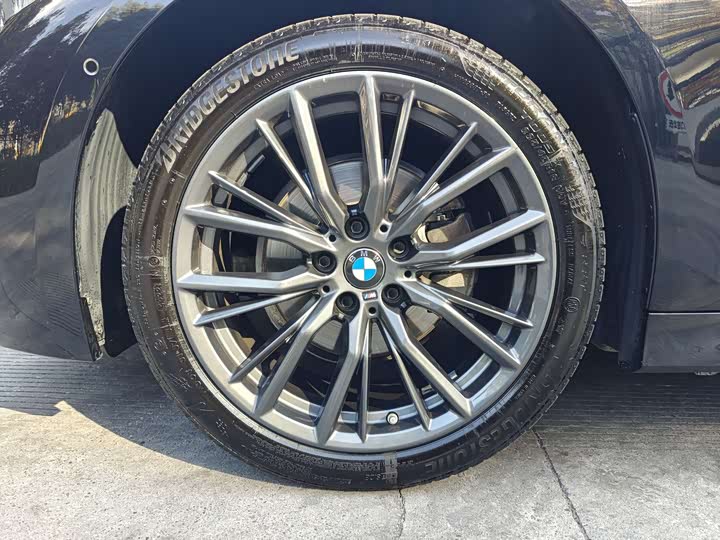 Фото 23 - BMW 3 Series