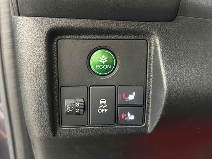 Фото 10 - Honda Vezel