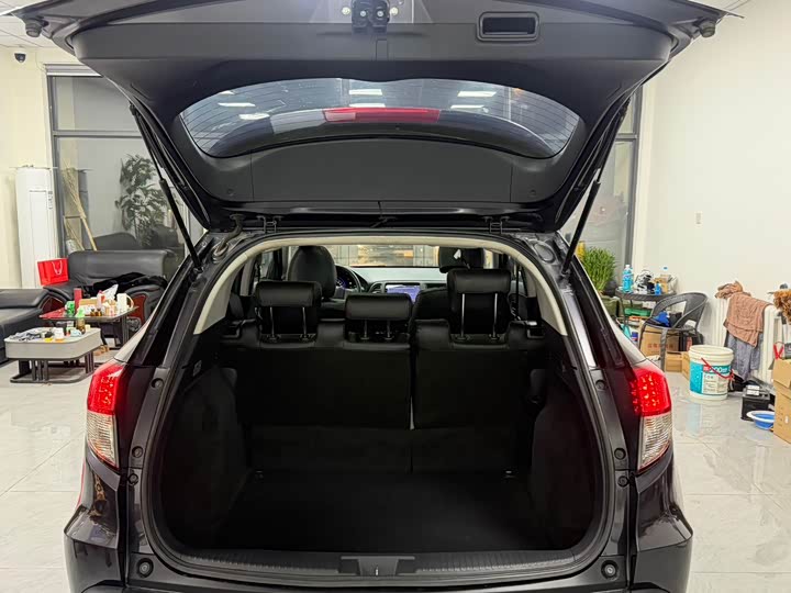 Фото 20 - Honda Vezel