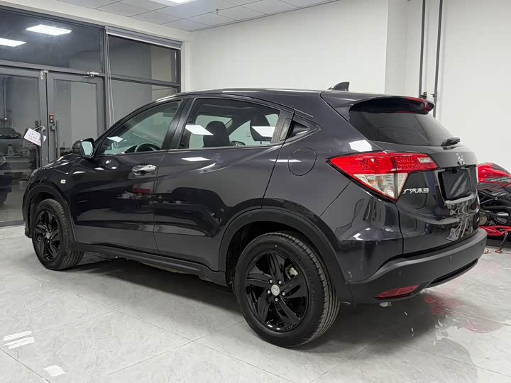 Фото 6 - Honda Vezel