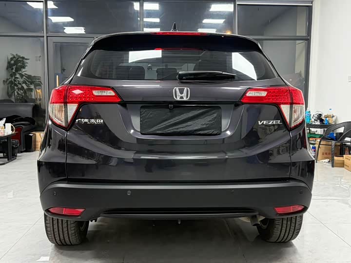 Фото 7 - Honda Vezel