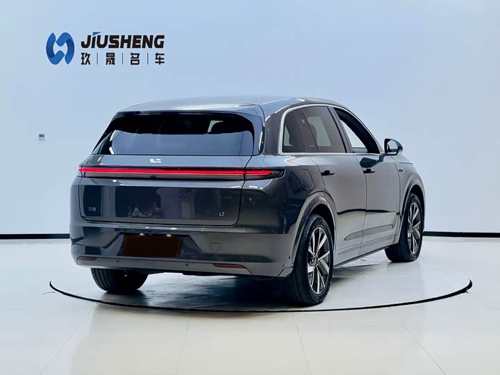 Фото 13 - LiXiang L7