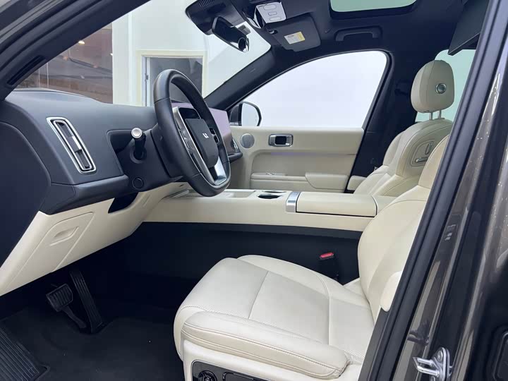 Фото 6 - LiXiang L7